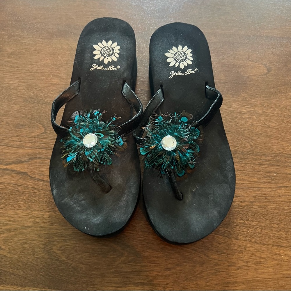Yellow Box Aqua Feather Flip Flops 6M - preowned good condition.  No Box